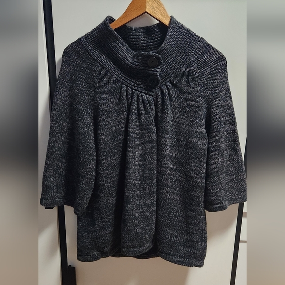 Unlisted Kenneth Cole sweater - Picture 1 of 2